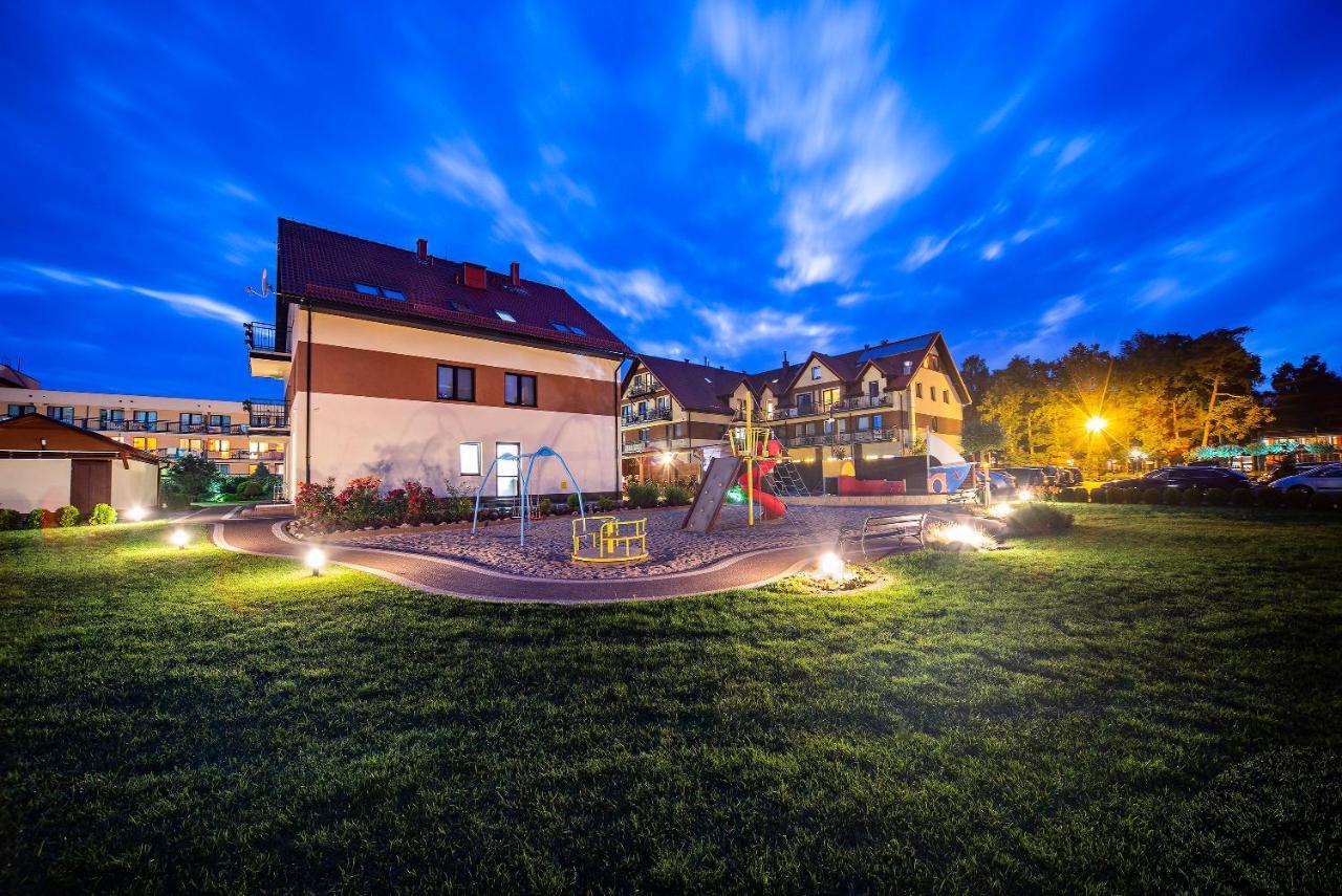 Dom Wypoczynkowy Rejs Leba Exterior foto